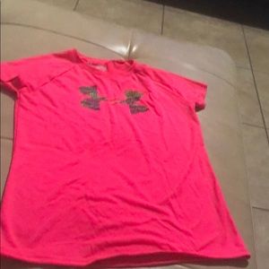 Bright pink never worn gym shirt
